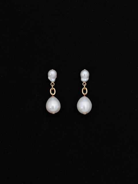 two pearls linked drop earrings