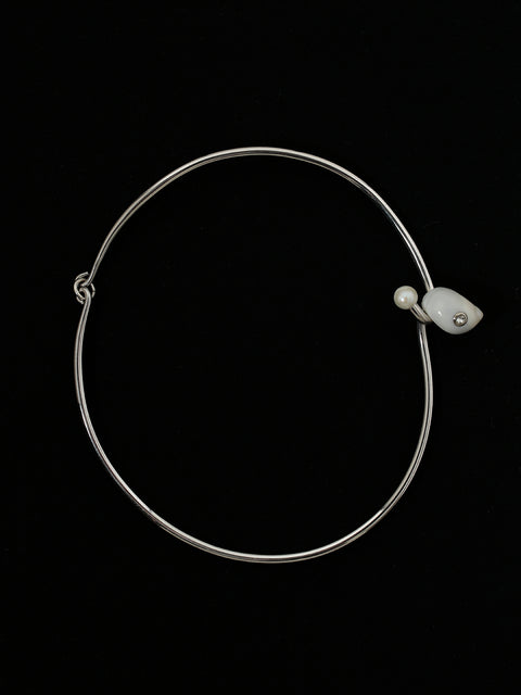 crystal studded white moon shell hooked necklace