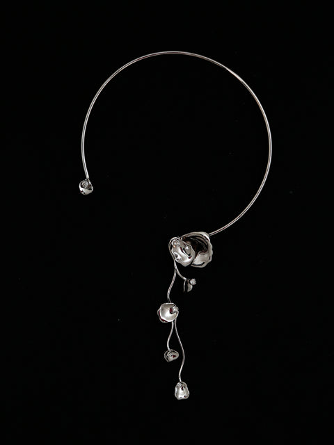 falling petals drop neck-cuff