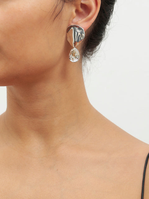 little petal and tear drop earring