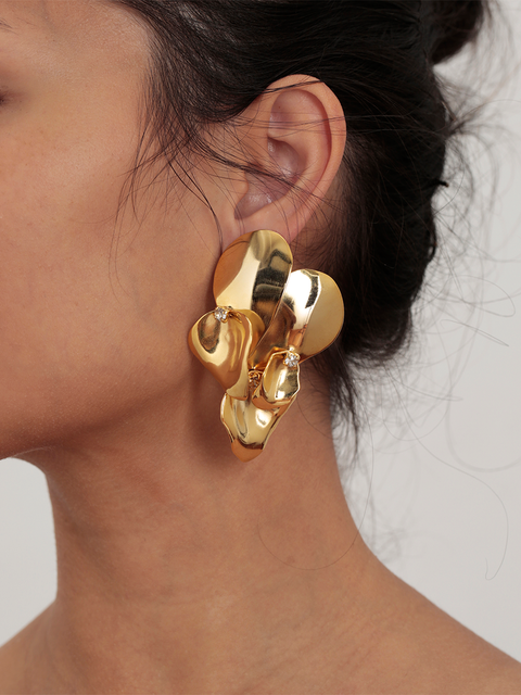 heart and clustered petals earrings