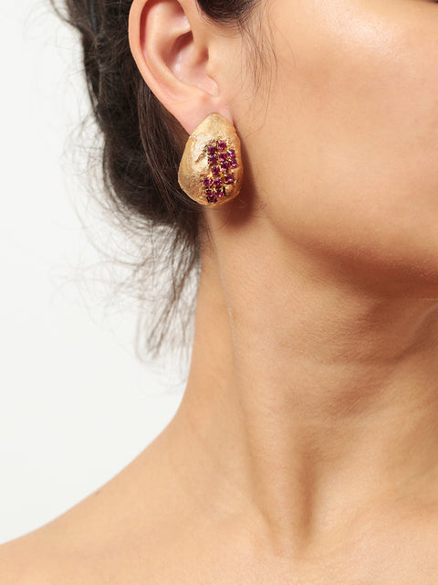 fuchsia crystallized golden ovoid molten earrings II