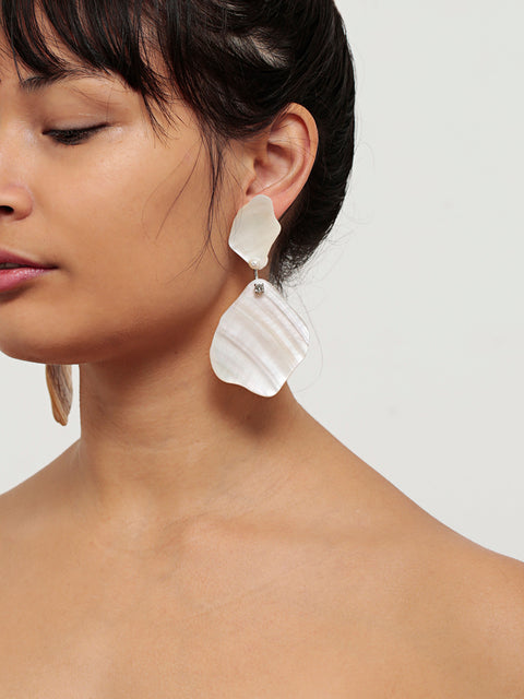 two large broken wmop shell drop earrings