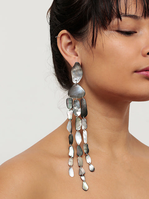 long mobile bmop shell drop earrings