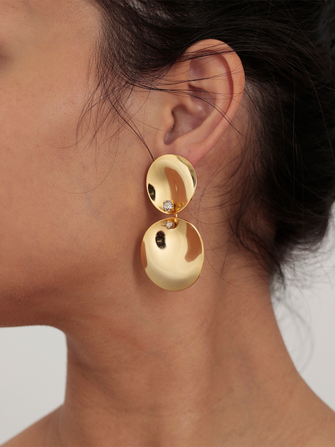 two waved disc earrings