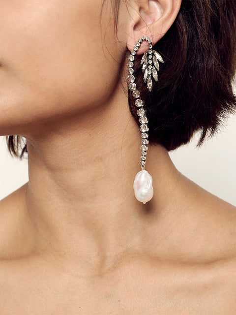 single coconut tree and baroque drop earrings