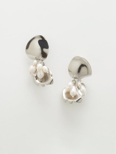clustered pearls earrings