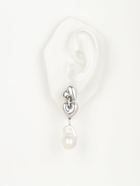 RS.LH.E.005 | 2 HEARTS, 1 PEARL EARRINGS