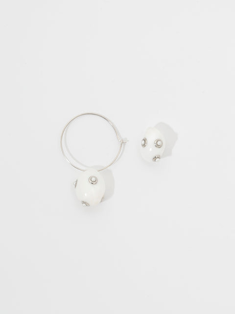 crystal studded white moon shell mismatched hoop earrings