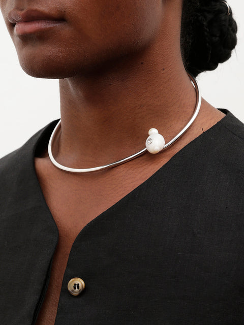 crystal studded white moon shell hooked necklace