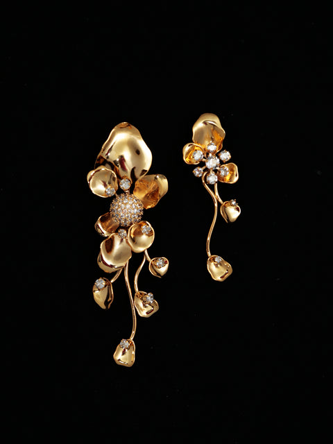 golden flowers asymmetrical earrings