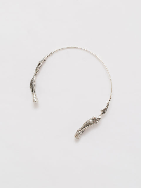 solid molten neck-cuff