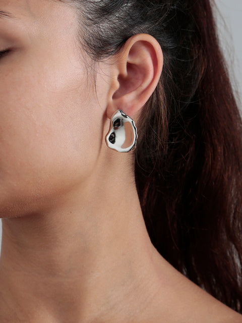 petal earrings