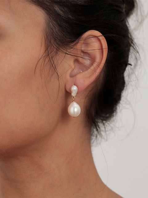 two pearls drop earrings