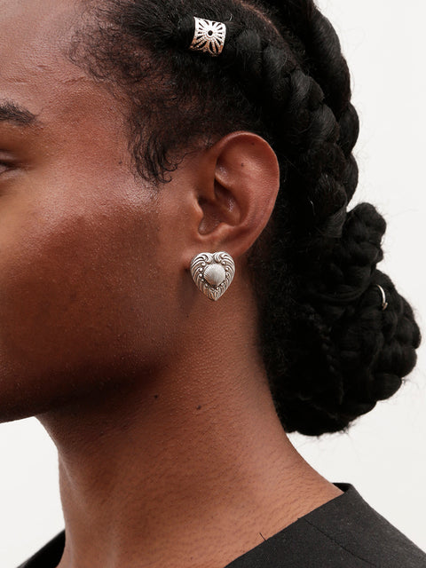 antique gothic heart stud earrings